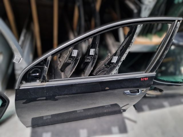 bontott VW GOLF VI Bal első Ajtó (Üres lemez)