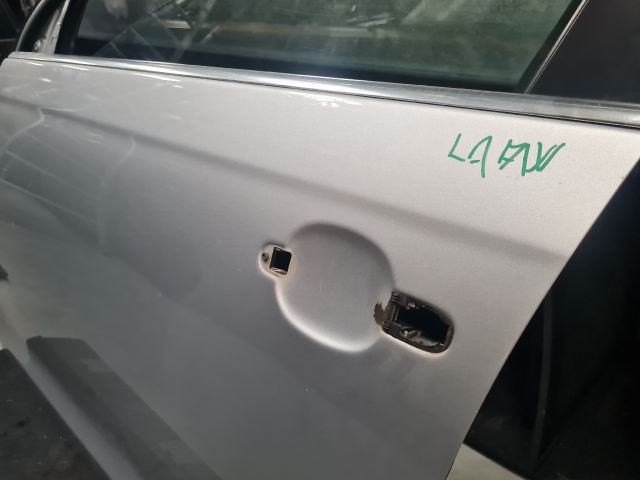 bontott VW GOLF VI Bal első Ajtó (Üres lemez)