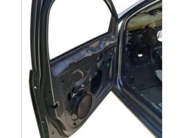 bontott VW GOLF VI Bal első Ajtó (Üres lemez)