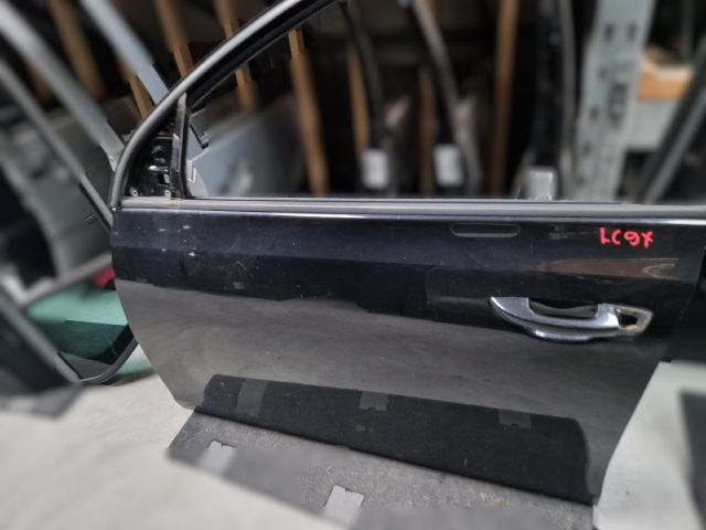 bontott VW GOLF VI Bal első Ajtó (Üres lemez)