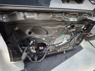 bontott VW GOLF VI Bal első Ajtó (Üres lemez)