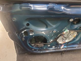 bontott VW GOLF VI Bal első Ajtó (Üres lemez)