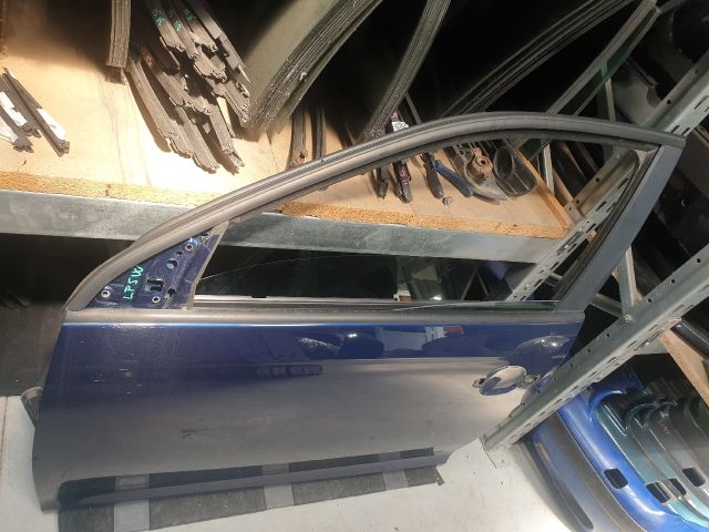 bontott VW GOLF VI Bal első Ajtó (Üres lemez)