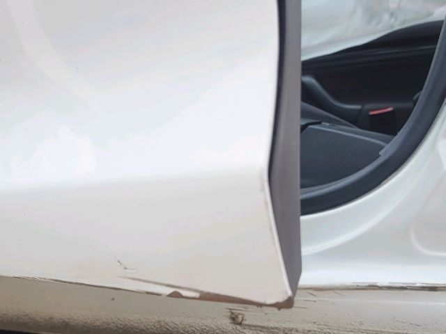 bontott VW GOLF VI Bal első Ajtó (Üres lemez)