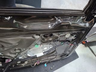 bontott VW GOLF VI Bal első Ajtó (Üres lemez)