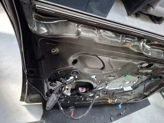 bontott VW GOLF VI Bal első Ajtó (Üres lemez)