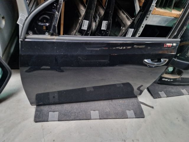 bontott VW GOLF VI Bal első Ajtó (Üres lemez)