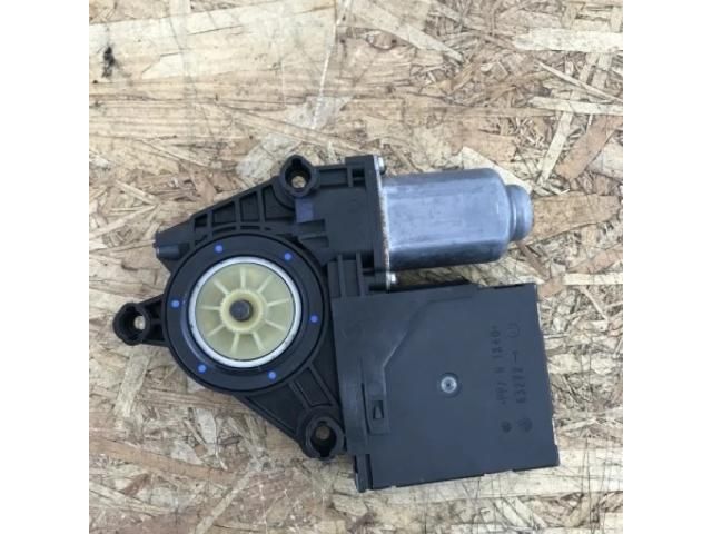 bontott VW GOLF VI Bal első Ajtó Vezérlőegység