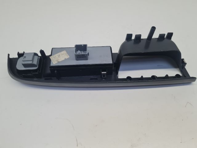 bontott VW GOLF VI Bal első Ajtóbehúzó