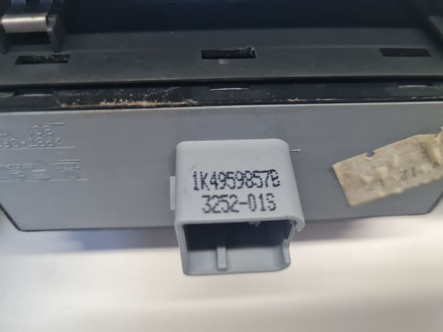 bontott VW GOLF VI Bal első Ajtóbehúzó