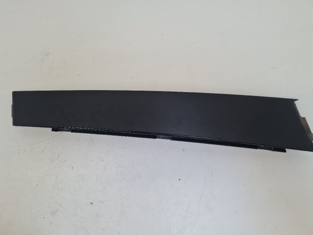 bontott VW GOLF VI Bal első Ajtókeret Burkolat