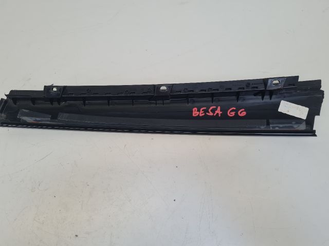 bontott VW GOLF VI Bal első Ajtókeret Burkolat