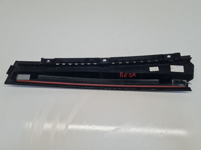 bontott VW GOLF VI Bal első Ajtókeret Burkolat