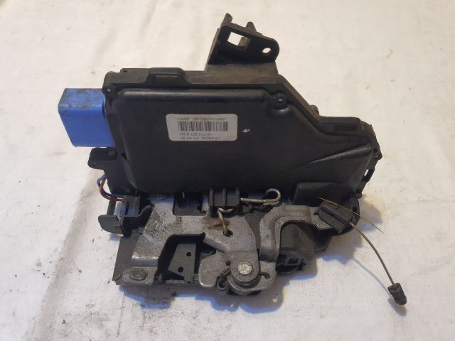 bontott VW GOLF VI Bal első Ajtózár