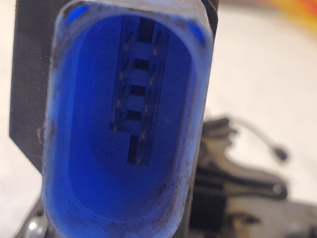 bontott VW GOLF VI Bal első Ajtózár