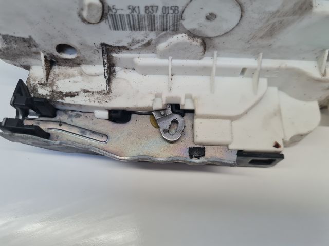 bontott VW GOLF VI Bal első Ajtózár