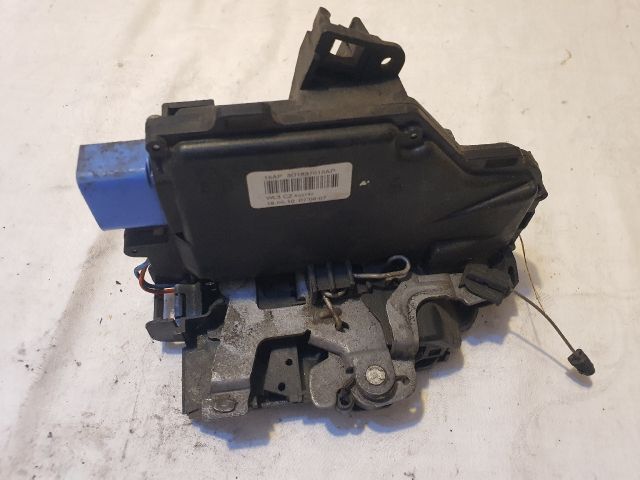 bontott VW GOLF VI Bal első Ajtózár