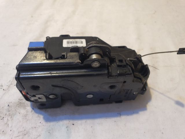 bontott VW GOLF VI Bal első Ajtózár