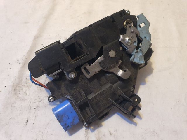 bontott VW GOLF VI Bal első Ajtózár