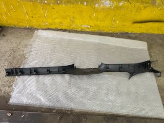 bontott VW GOLF VI Bal első Belső Küszöb Burkolat