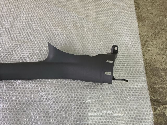 bontott VW GOLF VI Bal első Belső Küszöb Burkolat