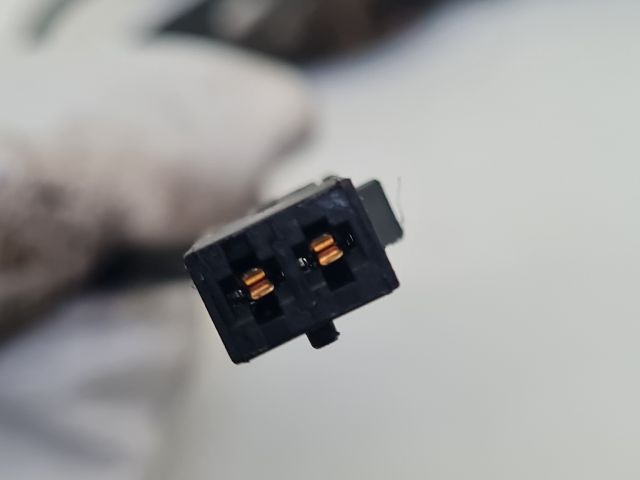 bontott VW GOLF VI Bal első Biztonsági Öv Csat