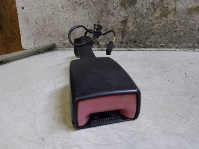 bontott VW GOLF VI Bal első Biztonsági Öv Csat