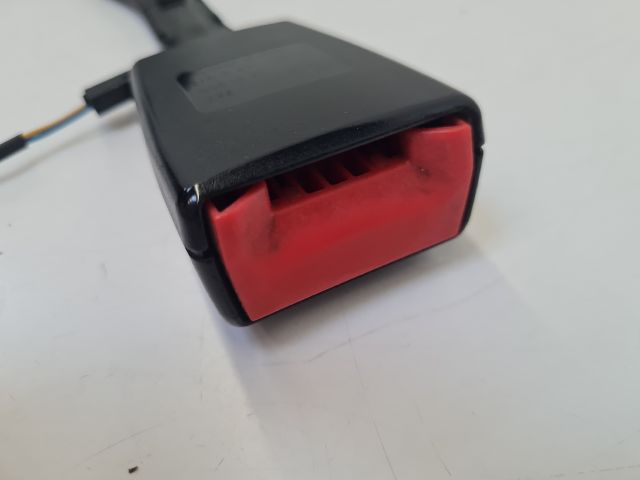 bontott VW GOLF VI Bal első Biztonsági Öv Csat