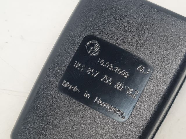 bontott VW GOLF VI Bal első Biztonsági Öv Csat