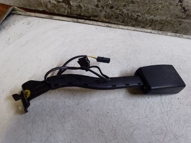 bontott VW GOLF VI Bal első Biztonsági Öv Csat