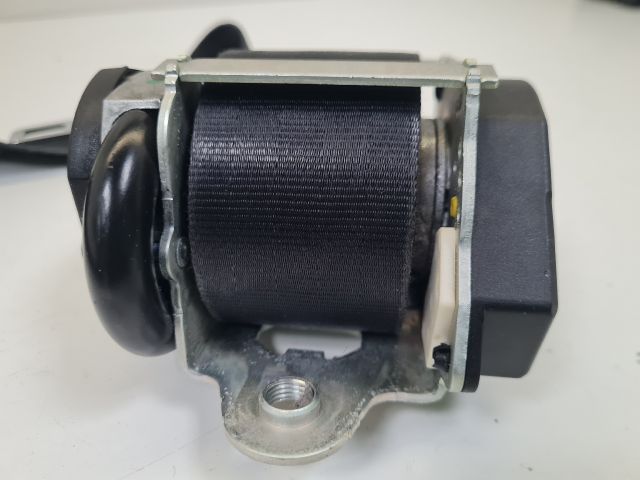 bontott VW GOLF VI Bal első Biztonsági Öv