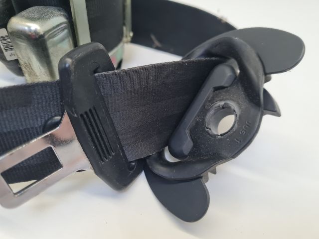 bontott VW GOLF VI Bal első Biztonsági Öv