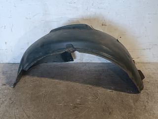 bontott VW GOLF VI Bal első Dobbetét (Kerékjárati, Műanyag)