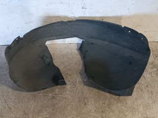 bontott VW GOLF VI Bal első Dobbetét (Kerékjárati, Műanyag)