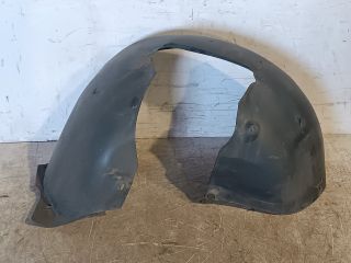 bontott VW GOLF VI Bal első Dobbetét (Kerékjárati, Műanyag)