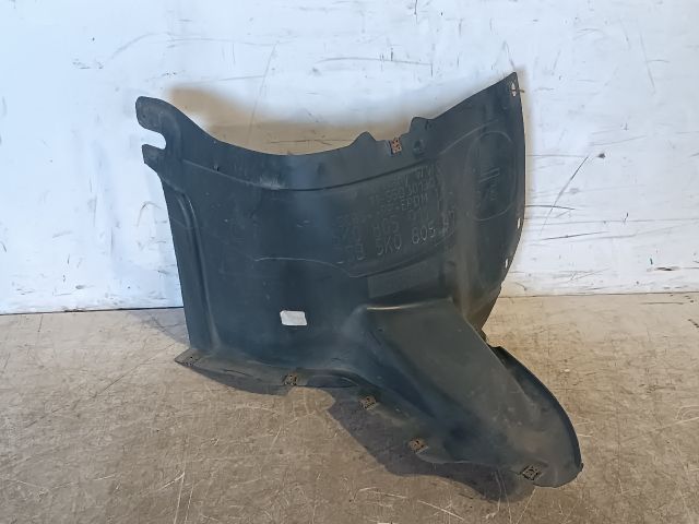 bontott VW GOLF VI Bal első Első Dobbetét (Kerékjárati, Műanyag)