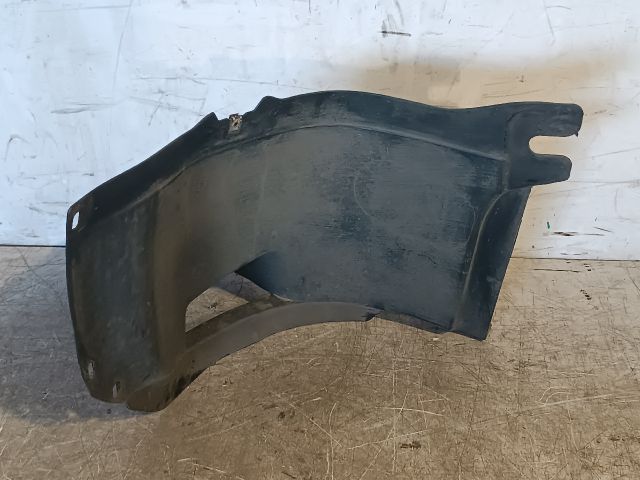 bontott VW GOLF VI Bal első Első Dobbetét (Kerékjárati, Műanyag)