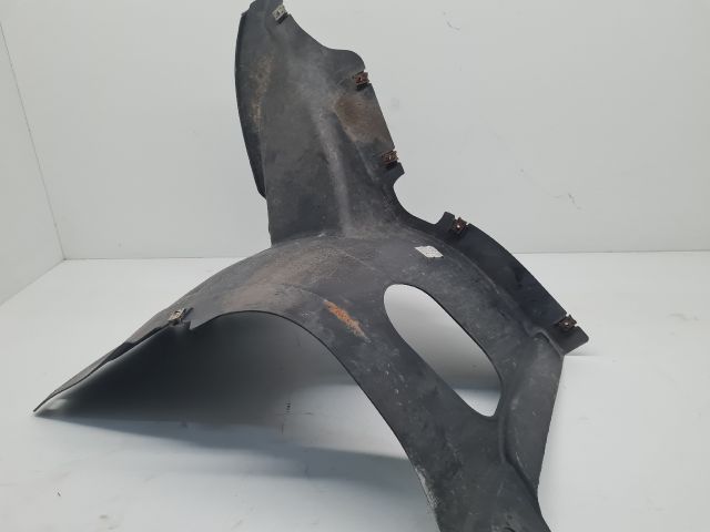 bontott VW GOLF VI Bal első Első Dobbetét (Kerékjárati, Műanyag)