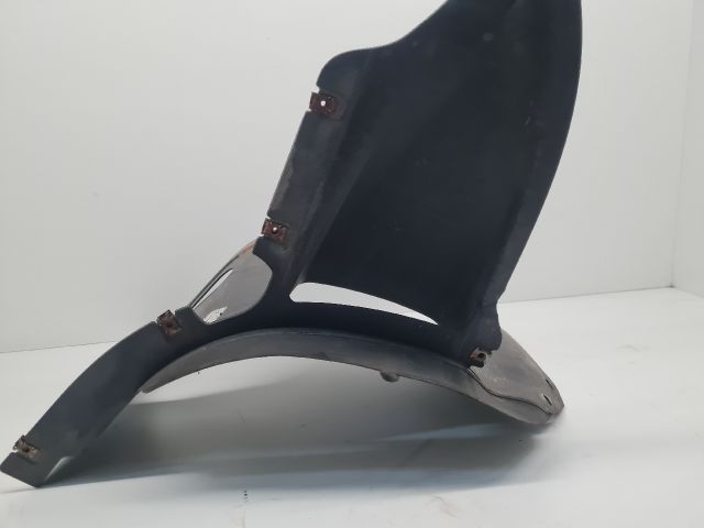 bontott VW GOLF VI Bal első Első Dobbetét (Kerékjárati, Műanyag)