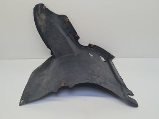 bontott VW GOLF VI Bal első Első Dobbetét (Kerékjárati, Műanyag)