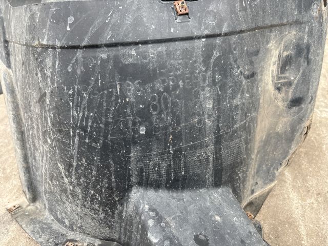 bontott VW GOLF VI Bal első Első Dobbetét (Kerékjárati, Műanyag)