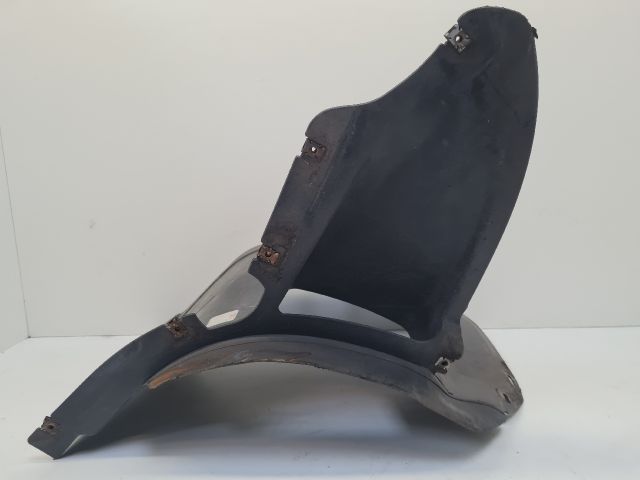 bontott VW GOLF VI Bal első Első Dobbetét (Kerékjárati, Műanyag)