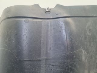 bontott VW GOLF VI Bal első Első Dobbetét (Kerékjárati, Műanyag)