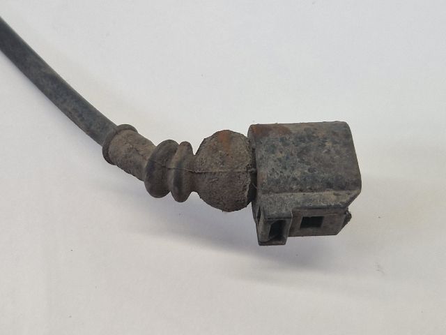 bontott VW GOLF VI Bal első Fékbetét Kopásjelző