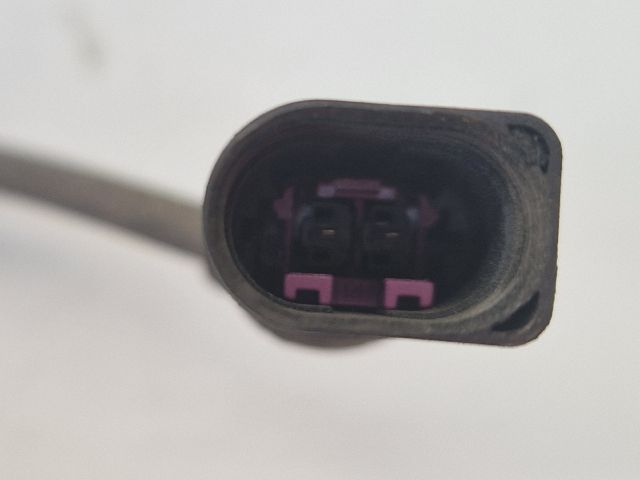 bontott VW GOLF VI Bal első Fékbetét Kopásjelző