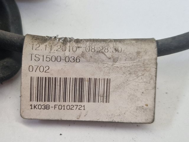 bontott VW GOLF VI Bal első Fékbetét Kopásjelző