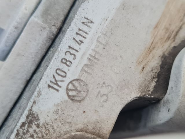 bontott VW GOLF VI Bal első Felső Zsanér