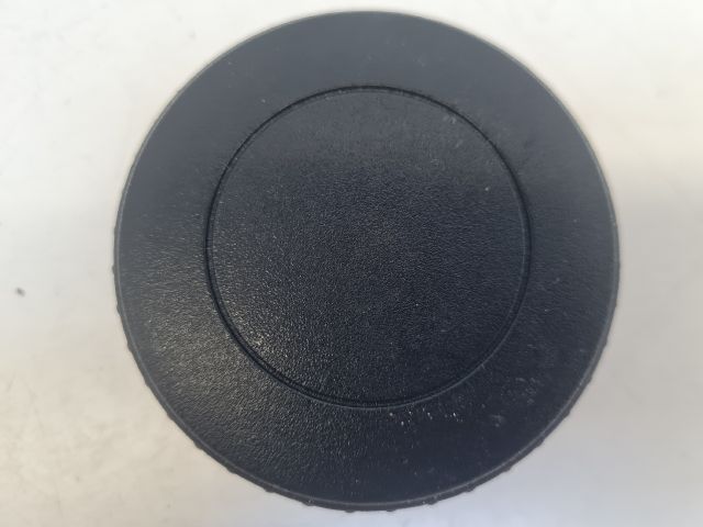 bontott VW GOLF VI Bal első Gerinctámasz