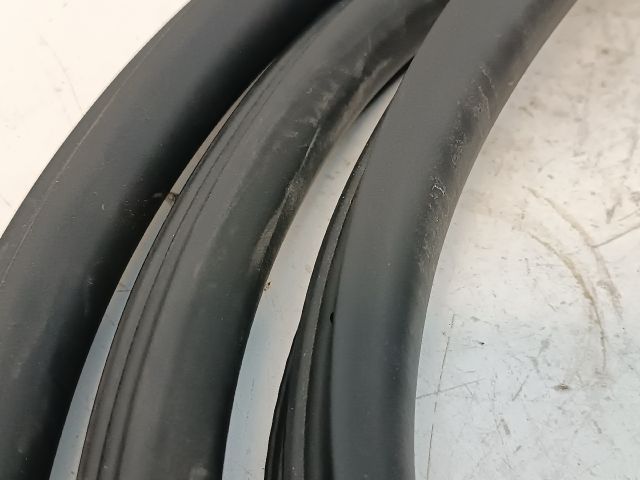 bontott VW GOLF VI Bal első Gumikéder