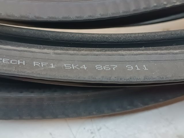 bontott VW GOLF VI Bal első Gumikéder